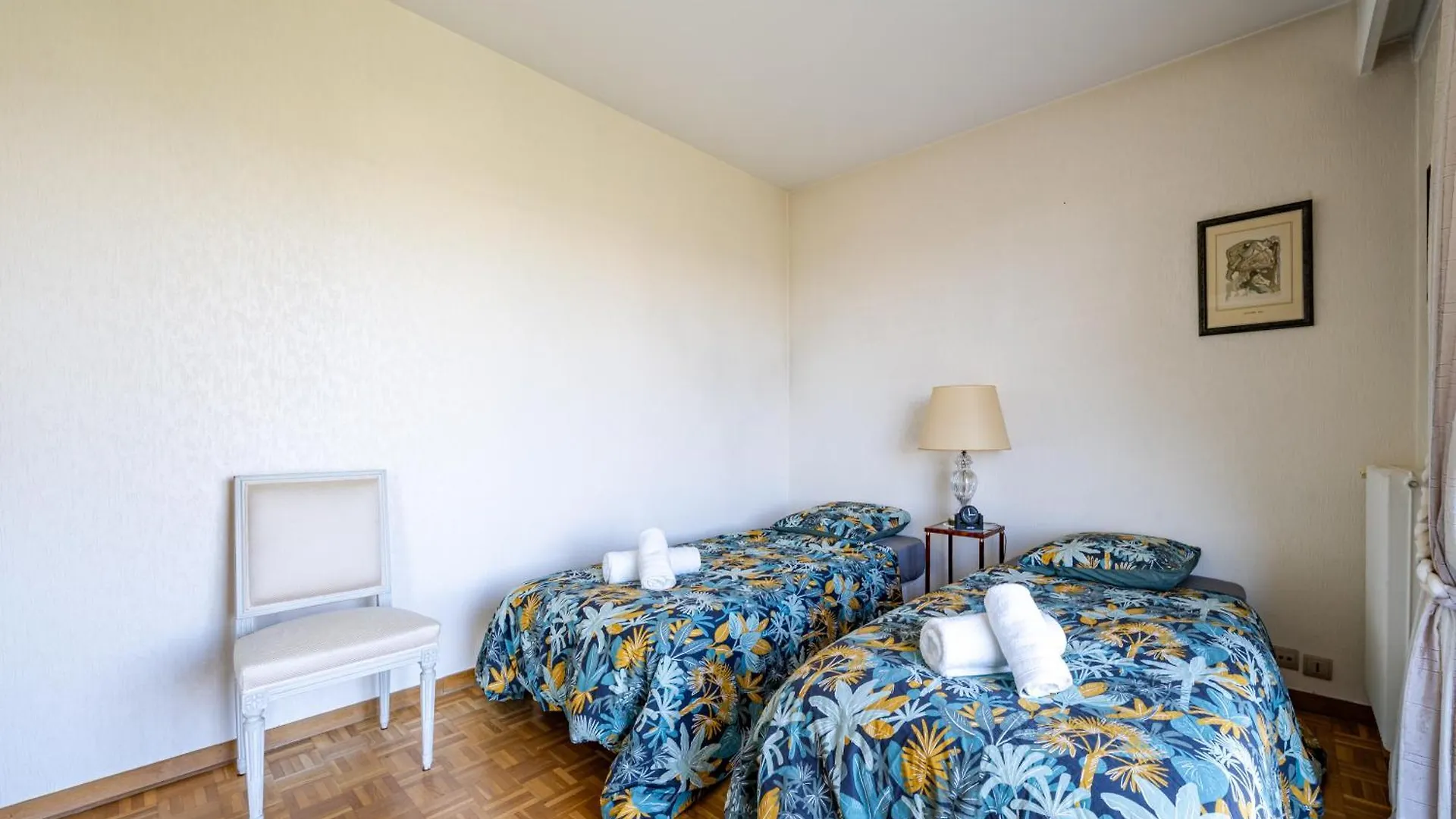 Apartment Spacieux Appartement Vue Mer Et Montagne Cagnes-sur-Mer