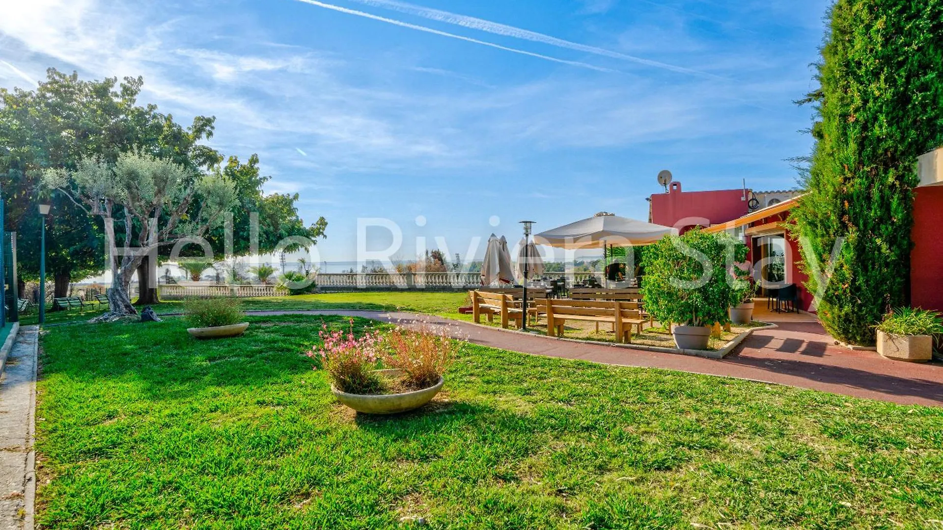 Apartment Spacieux Appartement Vue Mer Et Montagne Cagnes-sur-Mer